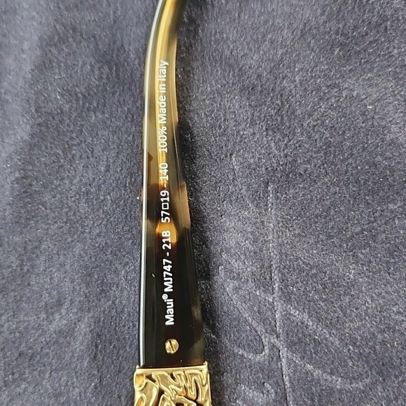 Maui Jim Monstera Leaf 24k Sunglasses - Picture 4 of 5